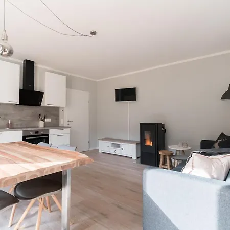 Rmg Roses * Bad Kleinkirchheim