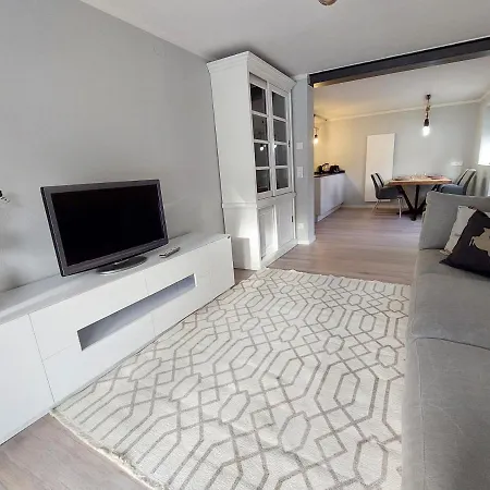 Rmg Roses Appartement *