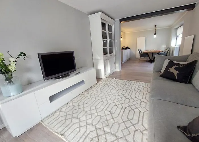 Rmg Roses Apartmán *